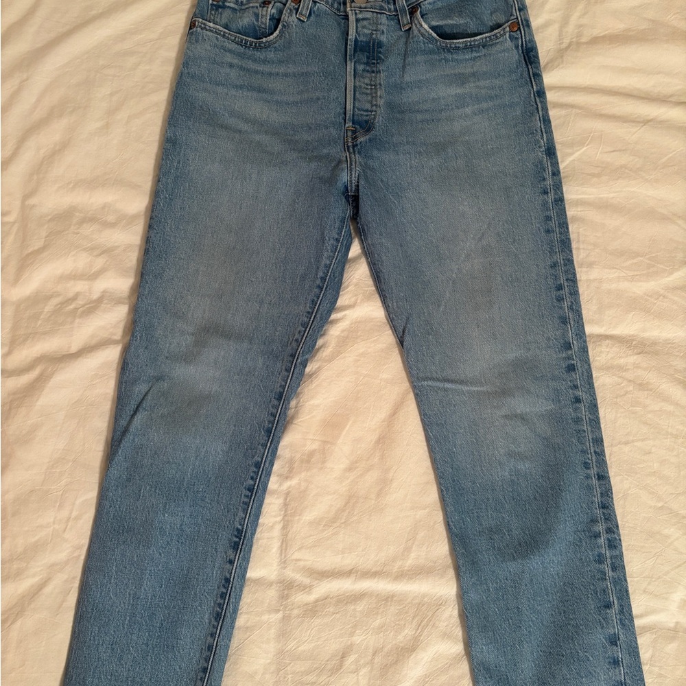 Levi’s High Waisted Cut Off Capris W29 L26